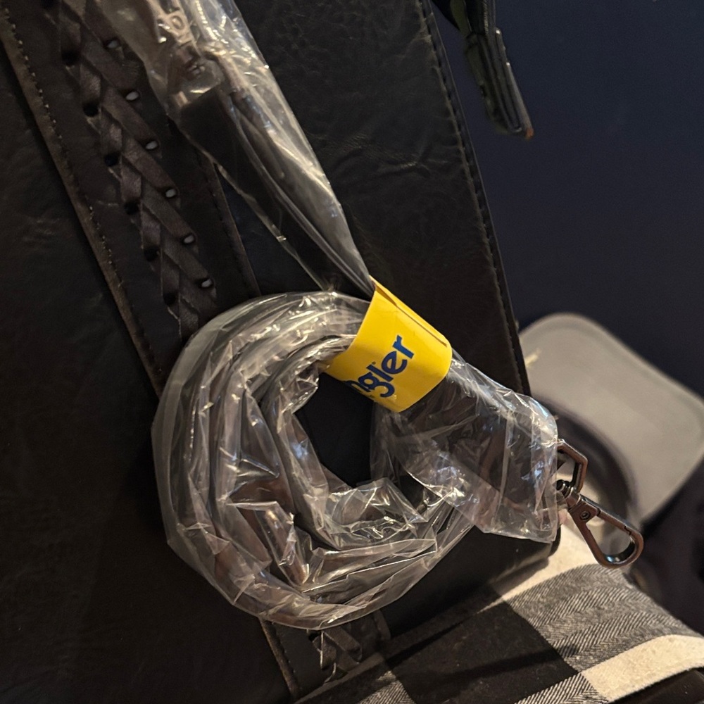 Wrangler Black Tote with Braided Accents - Picture 8 of 9